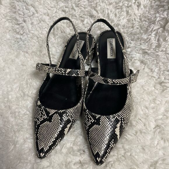 Steve Madden Black & Beige synthetic Snake Print flats sandals SZ9.5 - Picture 1 of 8